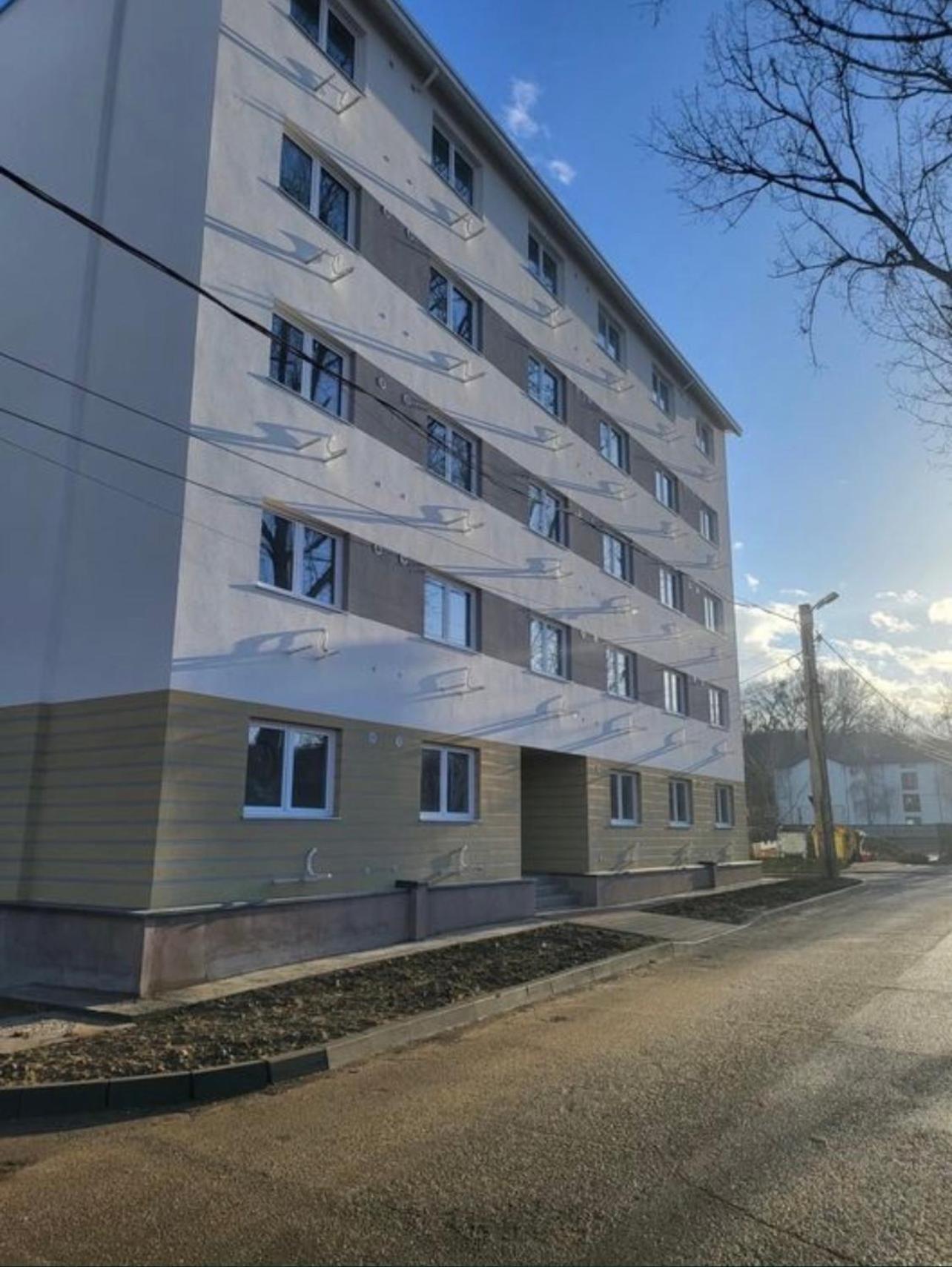 Nicolle Studio 2 Piteşti Exteriér fotografie